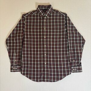 Roundtree & Yorke Men’s Red and Black Plaid Long-sleeve shirt Size Medium #T0048